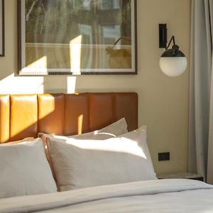 Standard Zimmer mit Kingsize-Bett