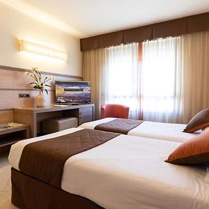 Zimmer mit zwei Einzelbetten