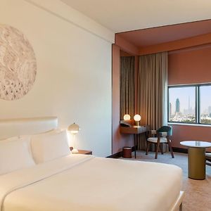 Deluxe Zimmer mit Kingsize-Bett