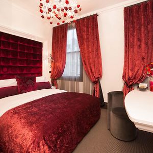 Deluxe Zimmer mit Kingsize-Bett