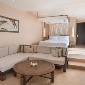 Zimmer mit Kingsize-Bett