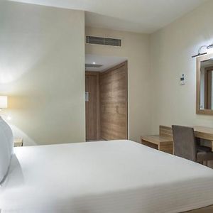 Standard Zimmer mit Kingsize-Bett