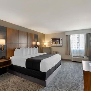 Suite mit Kingsize-Bett im oberen Stock