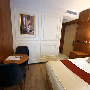 Dreibettzimmer
