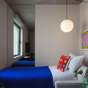 Zimmer mit Queensize-Bett