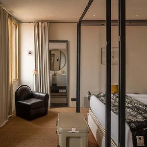 Deluxe Zimmer mit Kingsize-Bett