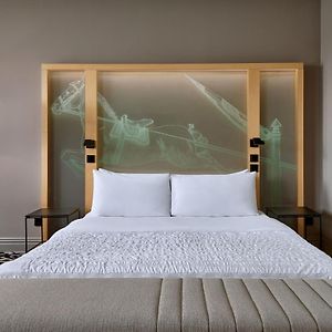 Deluxe Zimmer mit Kingsize-Bett