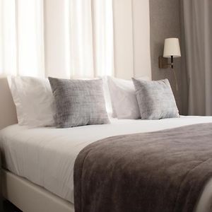 Standard Zimmer mit Kingsize-Bett