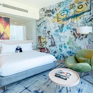 Standard Zimmer mit Kingsize-Bett