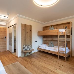 Familien-Zimmer