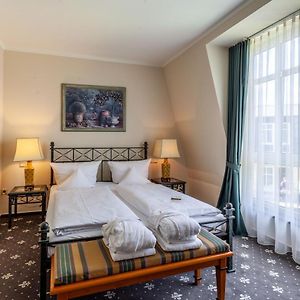 Comfort Zimmer mit Kingsize-Bett