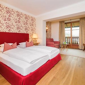 Standard Zimmer mit Kingsize-Bett