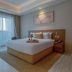 Deluxe  Two-Bedroom Beach Apartment