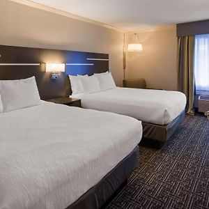 Zimmer mit Zugang für Rollstuhlfahrer mit Queensize-Bett