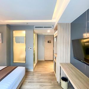 Grand Deluxe Zimmer mit Kingsize-Bett