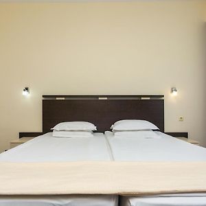 Economy Zimmer