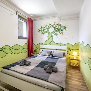 Privates Zimmer mit Kingsize-Bett