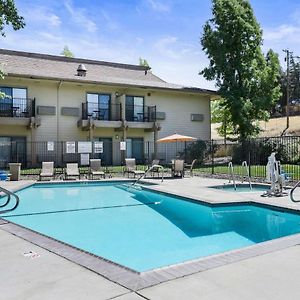 Best Western Plus Sonora Oaks Hotel&Conference Center