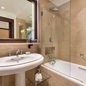 Deluxe Zimmer mit Kingsize-Bett