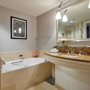 Grand Zimmer mit Kingsize-Bett