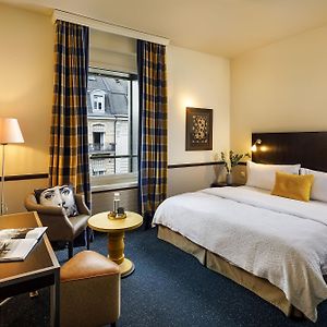 Superior Zimmer mit Kingsize-Bett