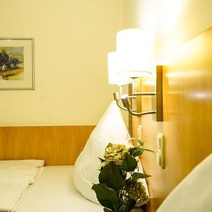 Dreibettzimmer