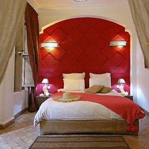 Standard Zimmer mit Kingsize-Bett