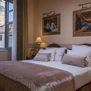Deluxe Zimmer mit Kingsize-Bett