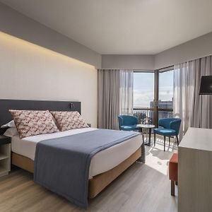 Zimmer mit zwei Einzelbetten