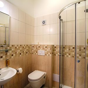 Economy Dreibettzimmer im Dachgeschoss
