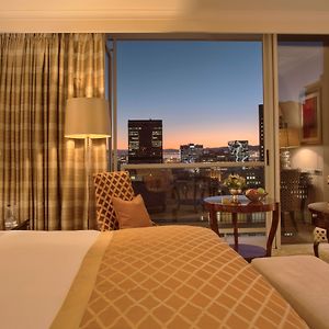 Luxus Turm Zimmer mit Kingsize-Bett