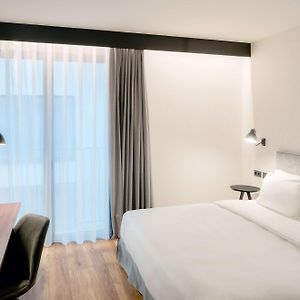 Standard Zimmer mit Kingsize-Bett