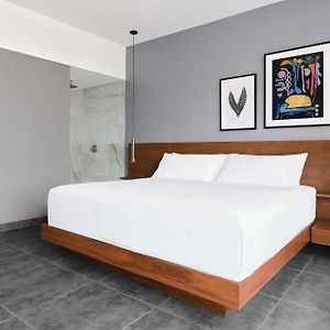 Deluxe Zimmer mit Kingsize-Bett