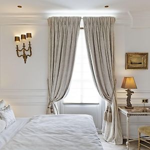 Superior Zimmer mit Kingsize-Bett