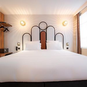 Deluxe Zimmer mit Kingsize-Bett