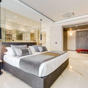 Private Suite mit Kingsize-Bett