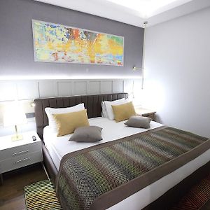 Deluxe Haus