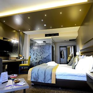Superior Zimmer mit Kingsize-Bett