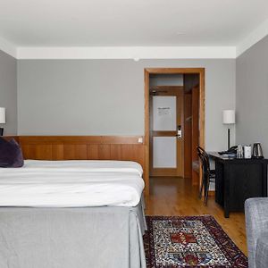 Familien-Zimmer mit Kingsize-Bett