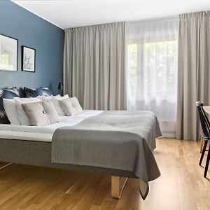 Standard Zimmer mit Kingsize-Bett