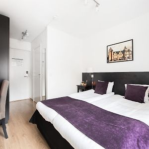 Standard Zimmer mit Kingsize-Bett