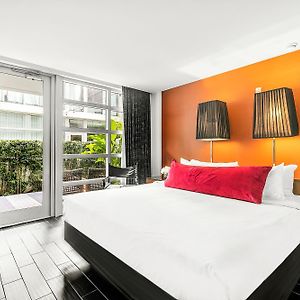 Deluxe Zimmer mit Kingsize-Bett