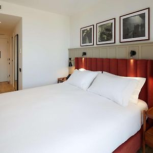 Deluxe Zimmer mit Kingsize-Bett