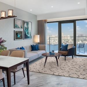 Skyline Suite