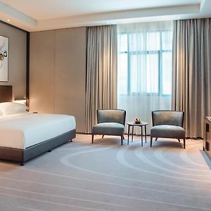 Superior Deluxe Beach King Room