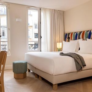 Zimmer mit Kingsize-Bett