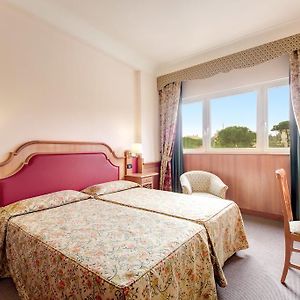 Zimmer mit zwei Einzelbetten