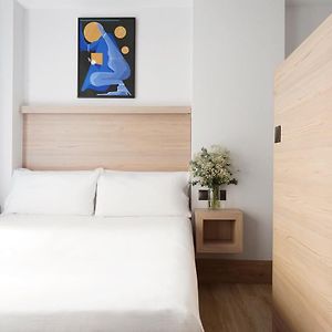 Mittelgroßes Studio mit Kingsize-Bett