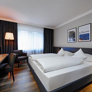 Comfort Zimmer mit Kingsize-Bett