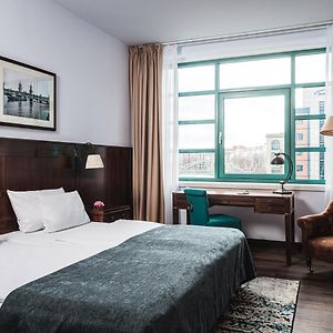 Deluxe Zimmer mit Kingsize-Bett